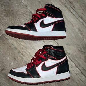 Nike Air Jordan One bloodline